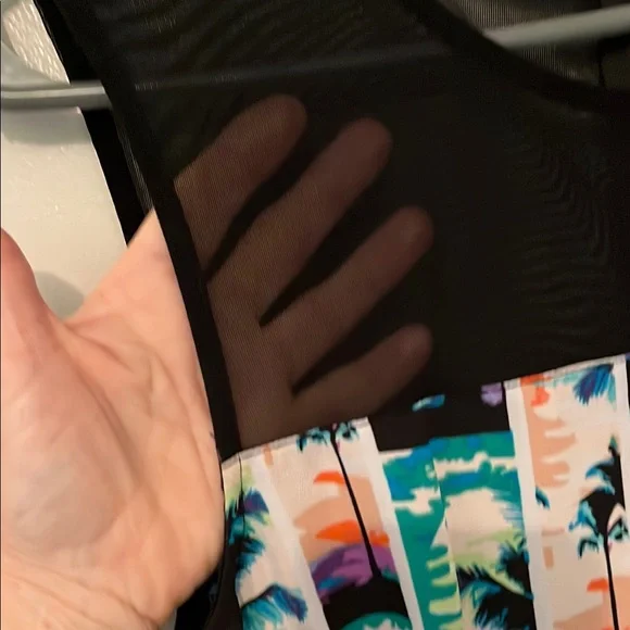 Nicole Black and Blue Graphic Tank Top - Picture 3 of 12